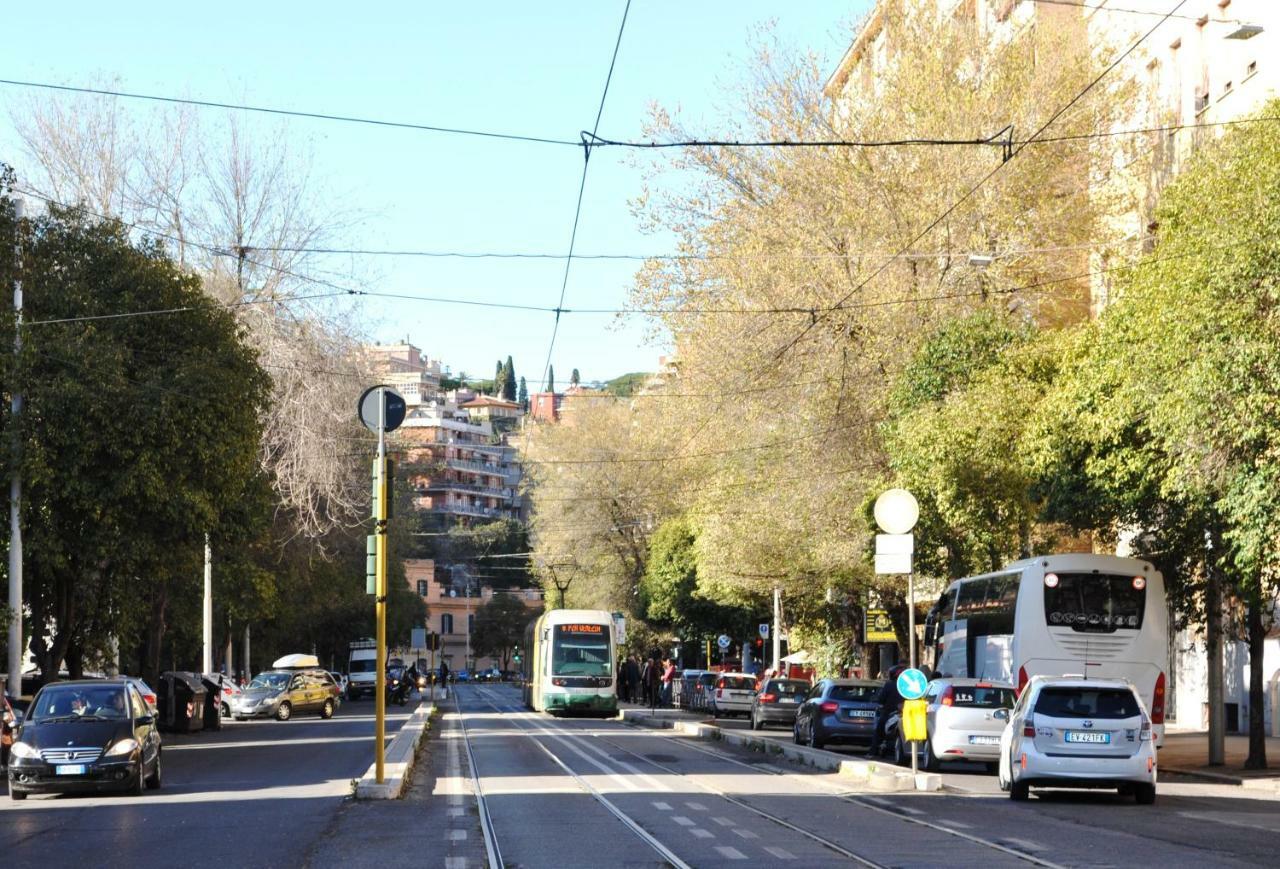 Trastevere Boulevard Rome Exterior photo